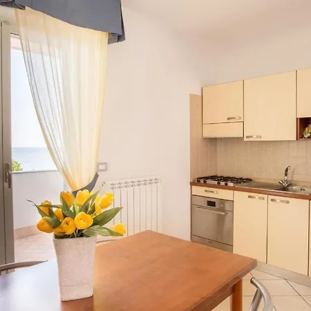 Apartman Pool & Seaview *