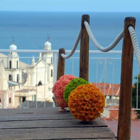 Pool & Seaview * Pietra Ligure